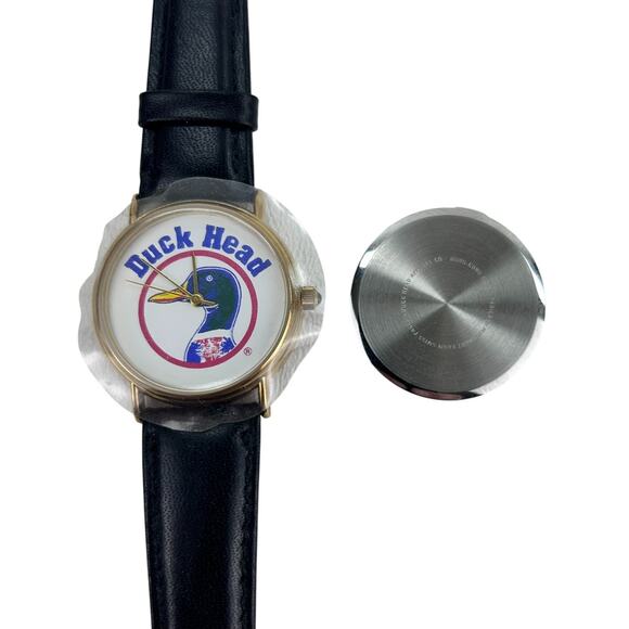 Duck Head Brand Watch 1980-90’s Style New with Plastic Protective Glass Cover - Picture 2 of 3